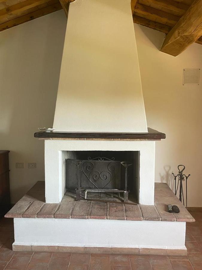 Casa Di Campagna In Collina Tatti エクステリア 写真